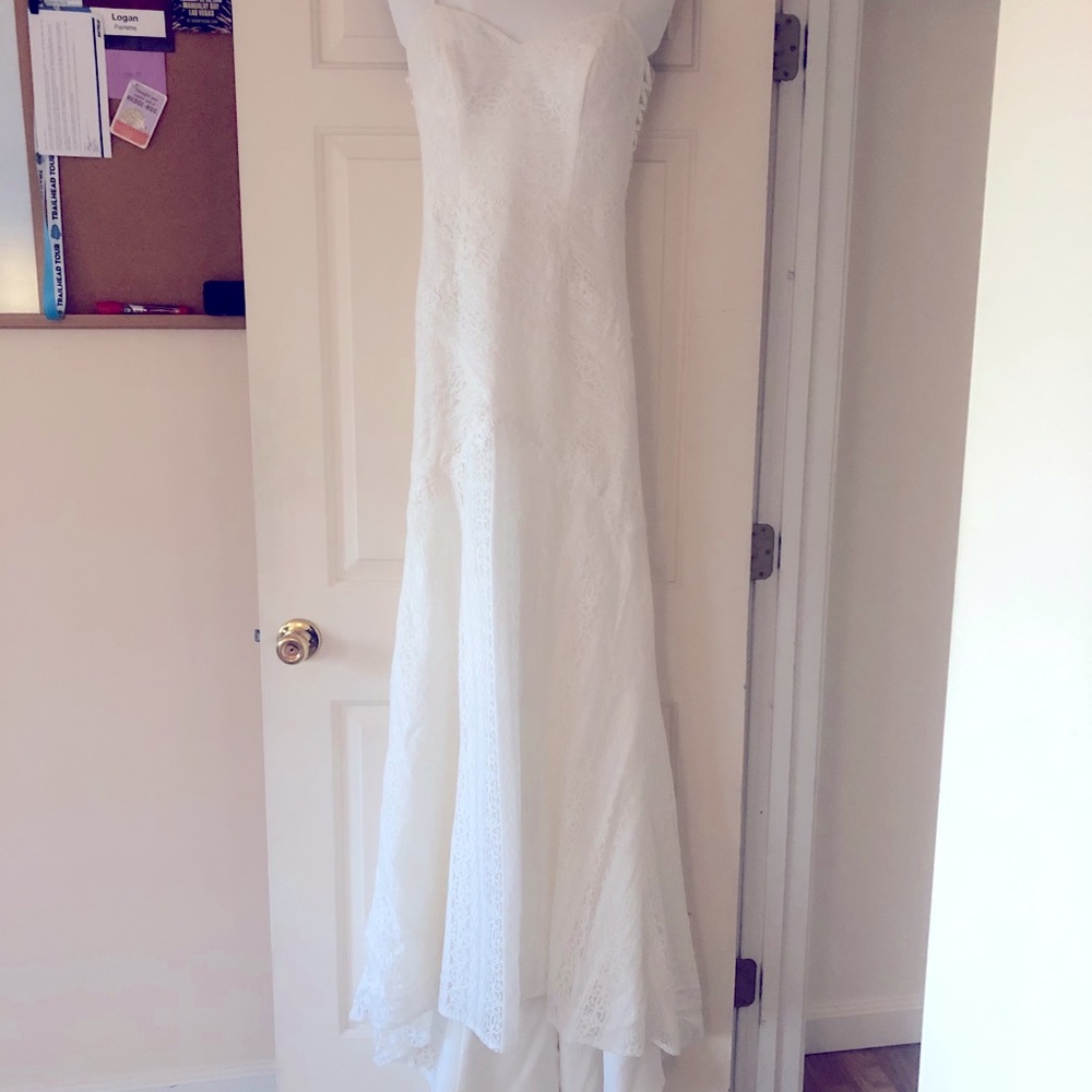 Galina Low Back Lace Wedding Dress -Size 6